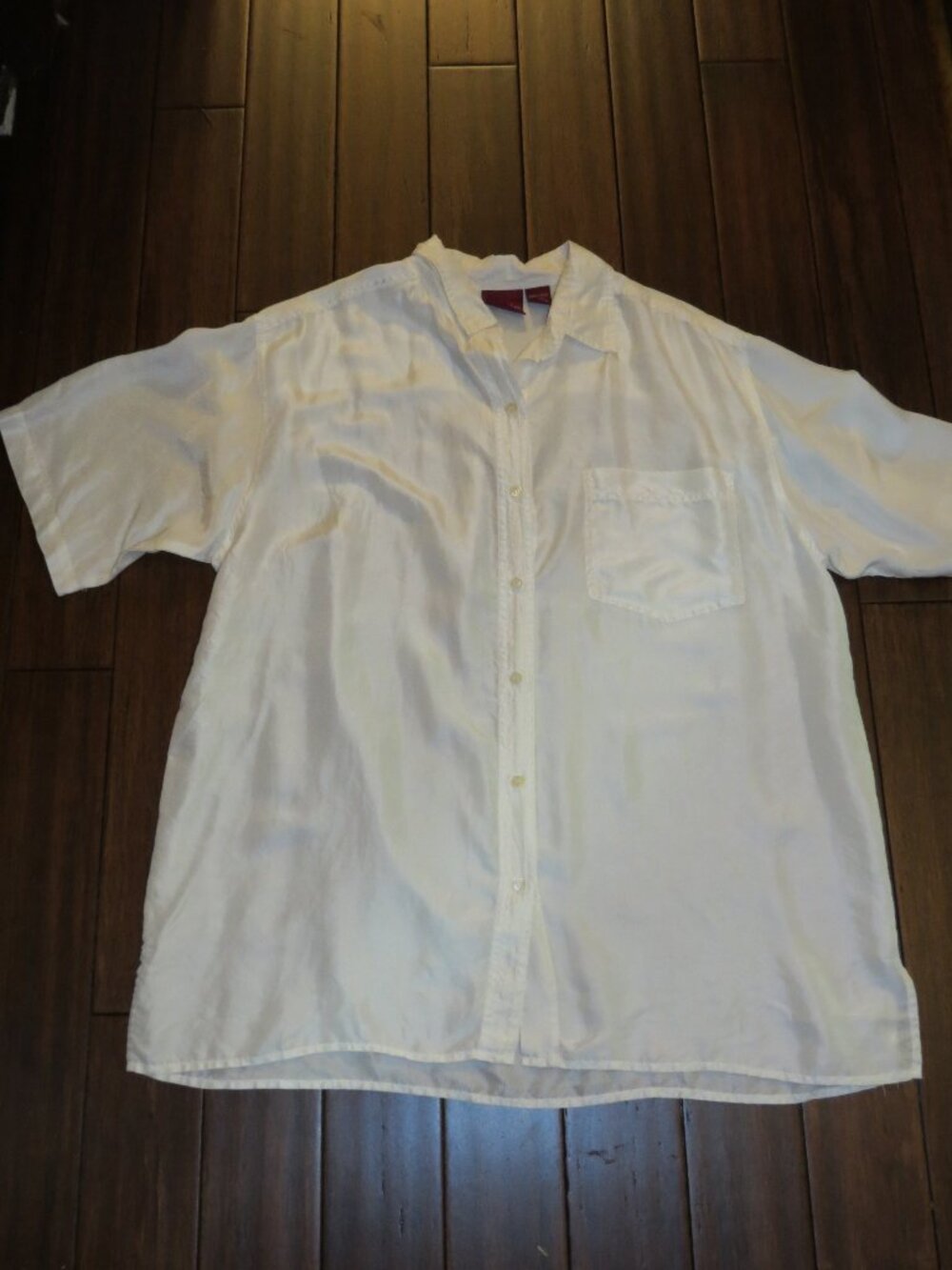 CC Hughes Women’s 18W 100% Silk Short Sleeved Blouse Great Preworn Condition